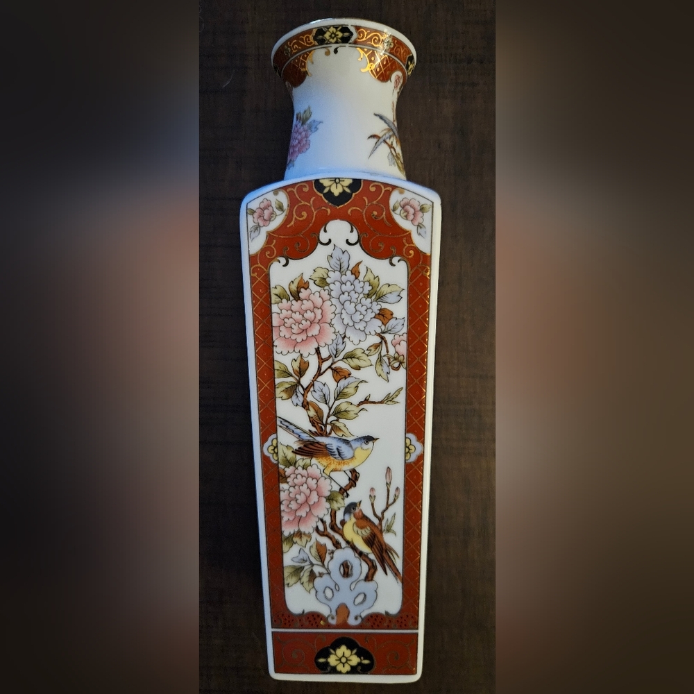 Vintage Imari Porcelain hand painted vase floral/birds 8" tall square